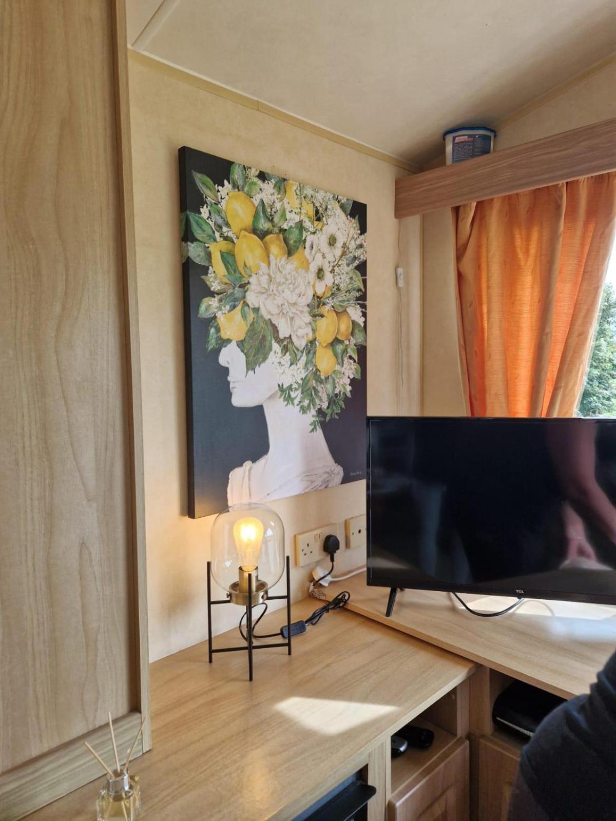 Lochview Retreat Caravan Balminnoch Exteriör bild